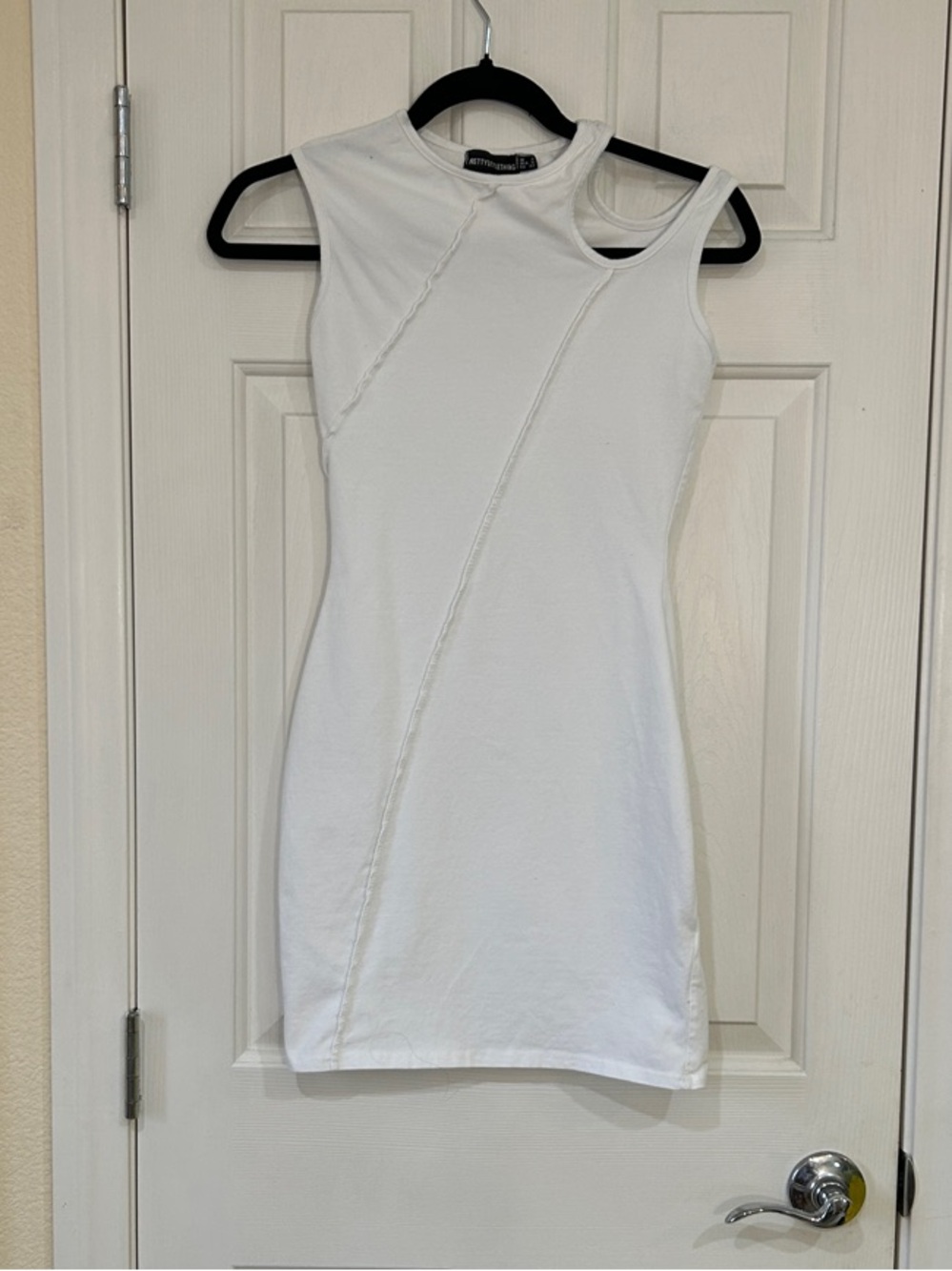 PrettyLittleThing White Asymmetrical Cut Out Strap Mini Dress Size 0